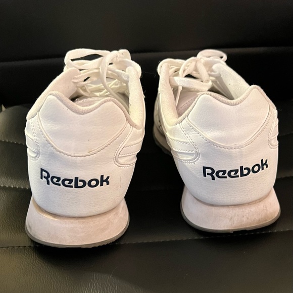 Reebok Classic - Picture 4 of 6